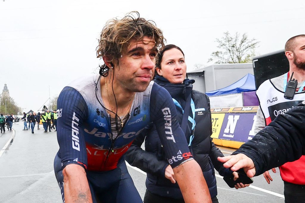 Australian Michael Matthews of Team Jayco Alula looks dejected after losing a podium place at the men's race of the 'Ronde van Vlaanderen/ Tour des Flandres/ Tour of Flanders' one day cycling event, 270,8km from Antwerp to Oudenaarde, Sunday 31 March 2024. BELGA PHOTO DAVID PINTENS (Photo by DAVID PINTENS / BELGA MAG / Belga via AFP)