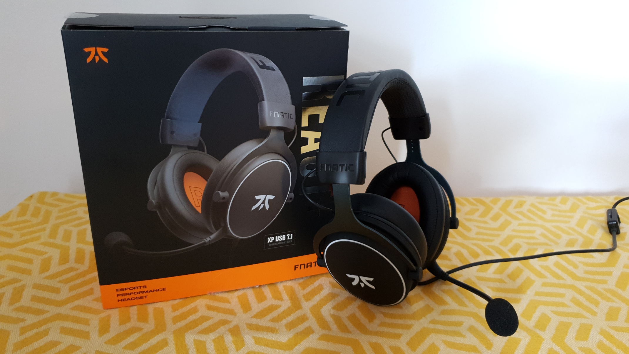 I tested the NEW Fnatic React+ gaming headset 