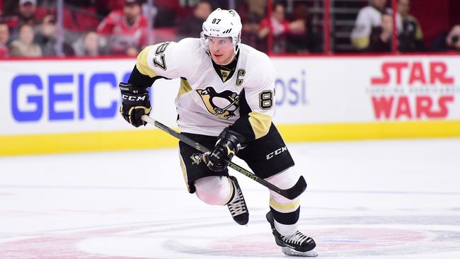 Sidney Crosby (87) of the Pittsburgh Penguins during a regular season game