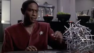 Tuvok playing Kal-Toh