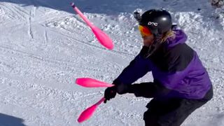 Juggling skier