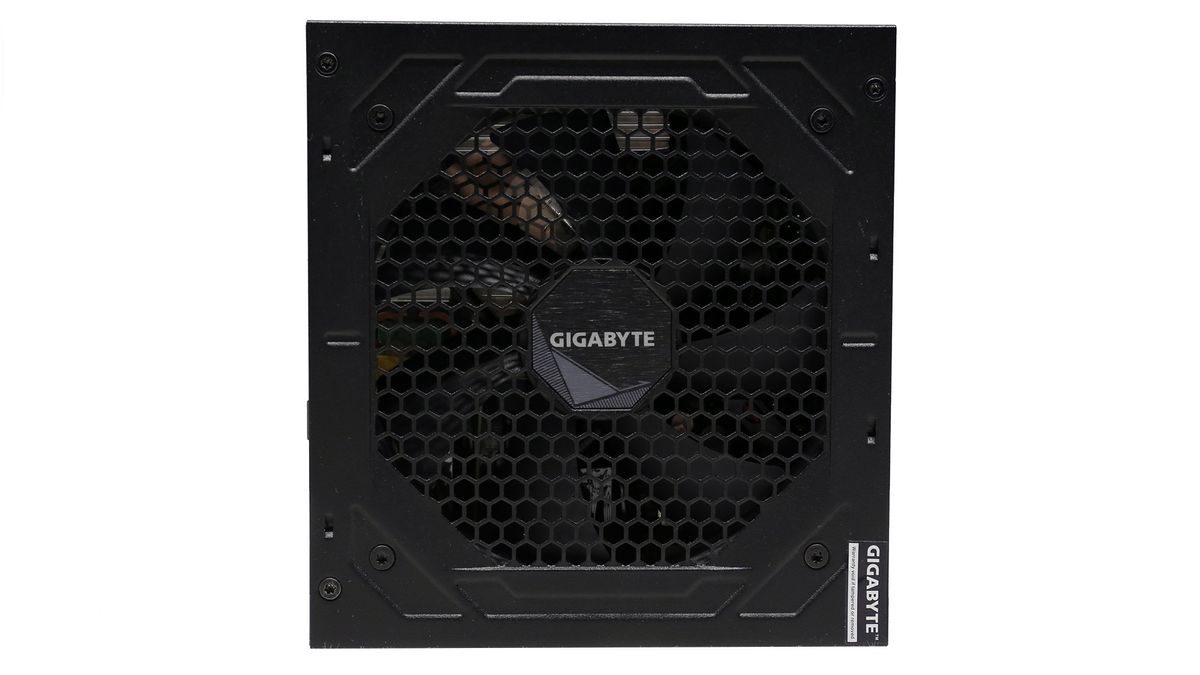 Gigabyte UD750GM