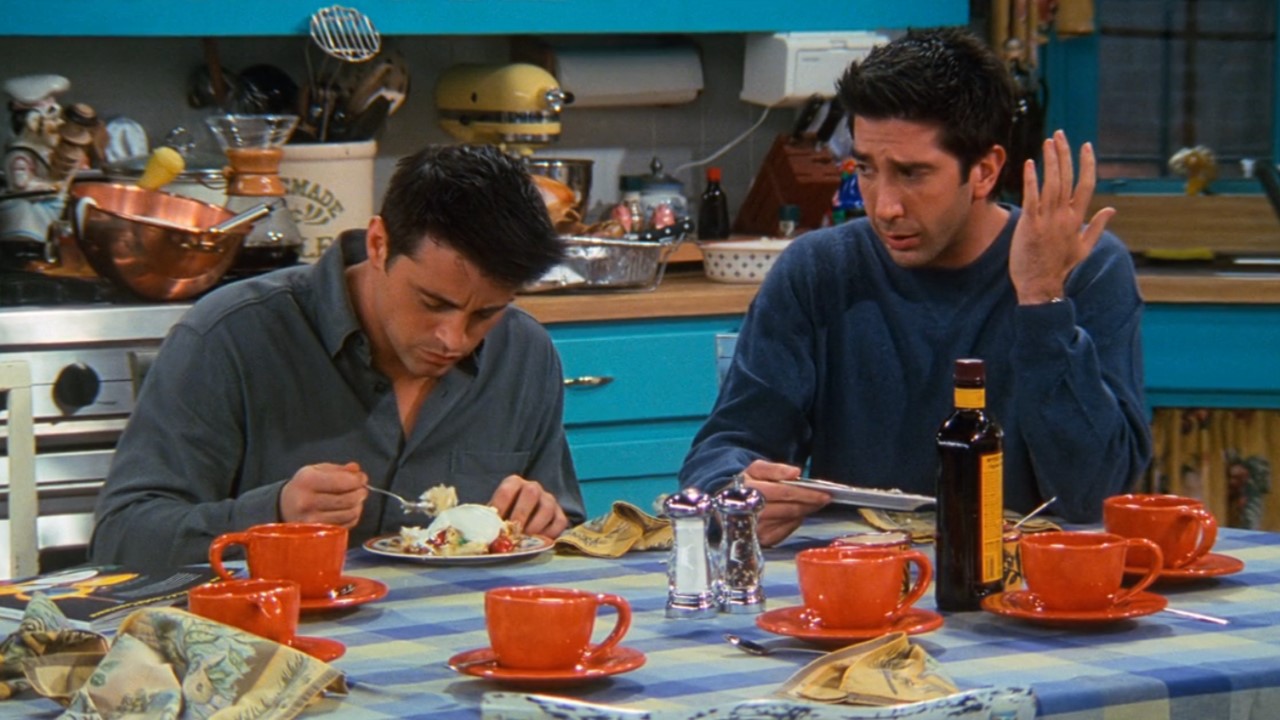 I Just Learned The Full Story Behind Friends’ Thanksgiving Trifle Scene, And What Matt LeBlanc Ate Was Much Grosser Than Meat And Custard