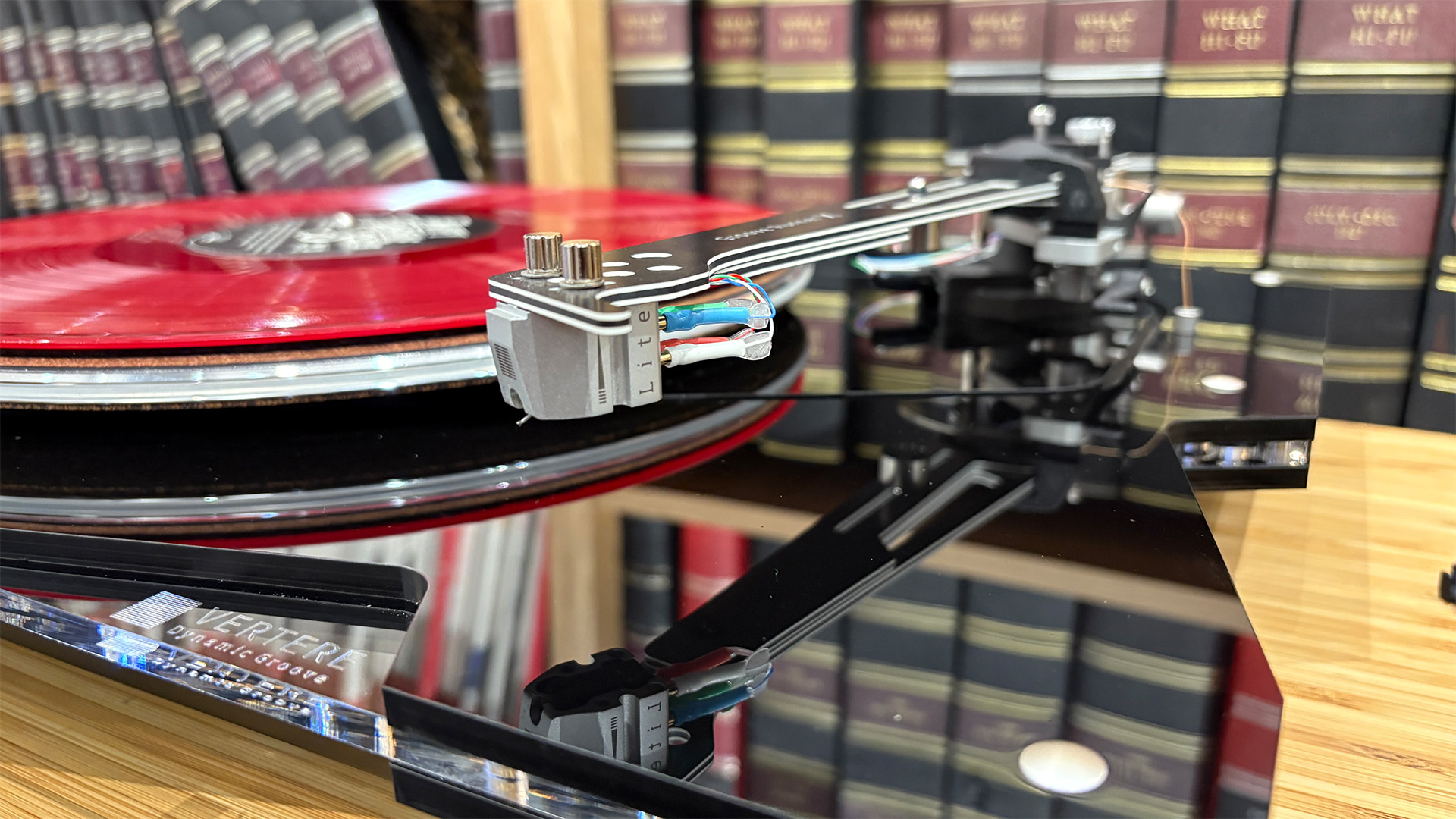 Vertere DG-X turntable