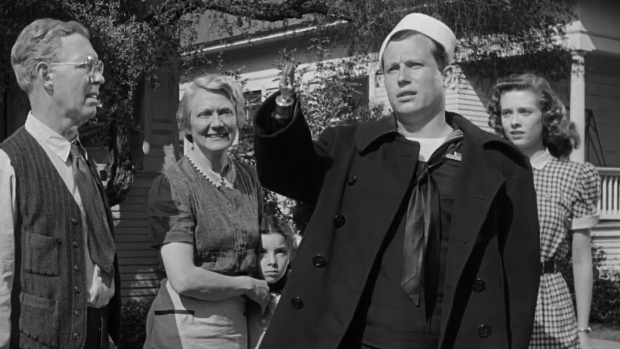We Don't Talk Enough About How The Only Man To Win 2 Oscars For The Same Role Also Lost Both Hands In The Army