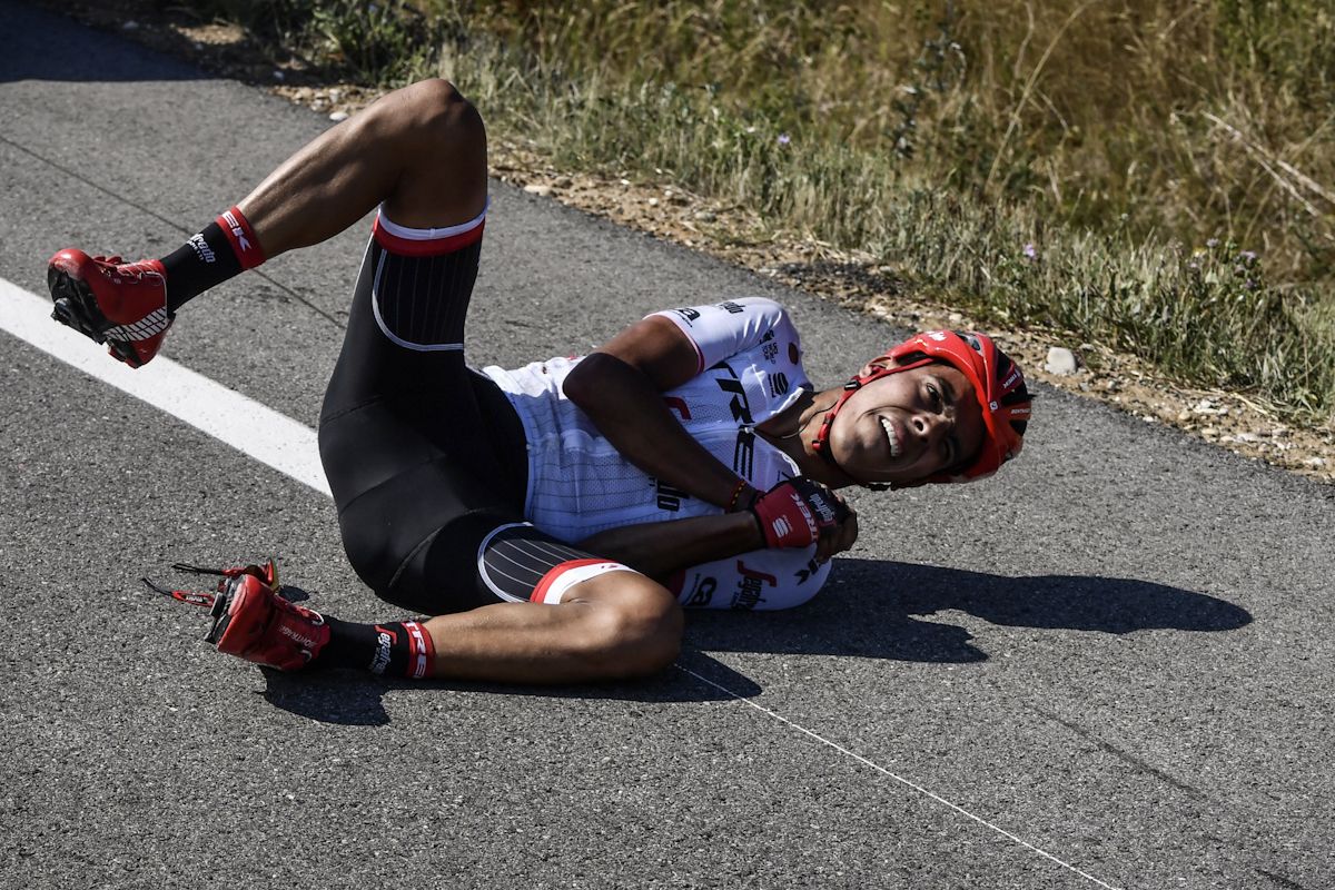 Jarlinson Pantano hits the deck during stage 16 at the Tour de France