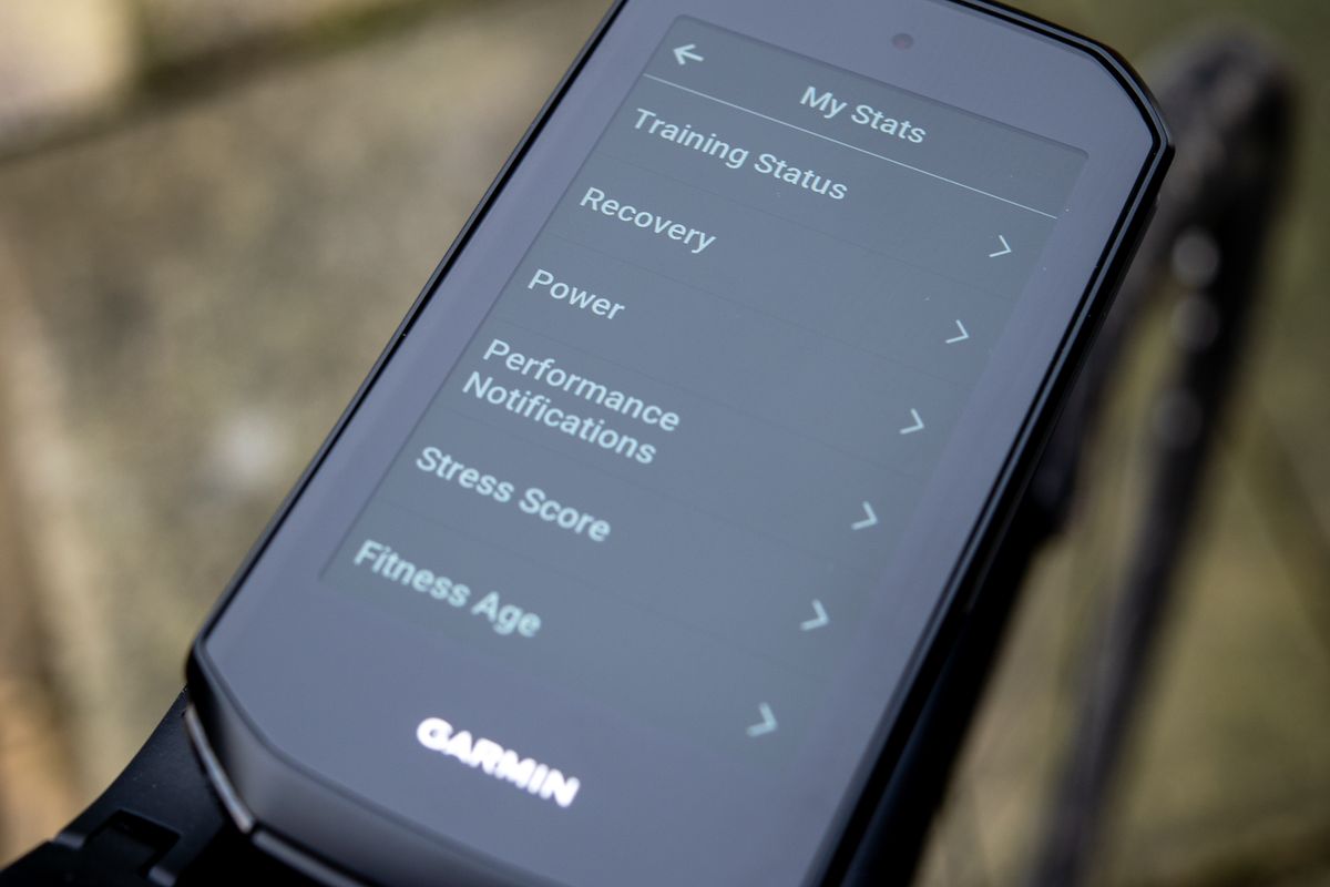 A training screen on the Garmin Edge 1050
