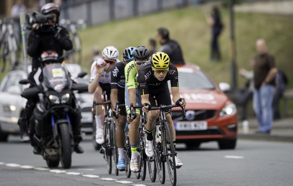 Chris Lawless (JLT Condor) leads