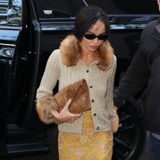 An image of Zoe Kravitz wearing some of the key autumn boho fashion trends. 