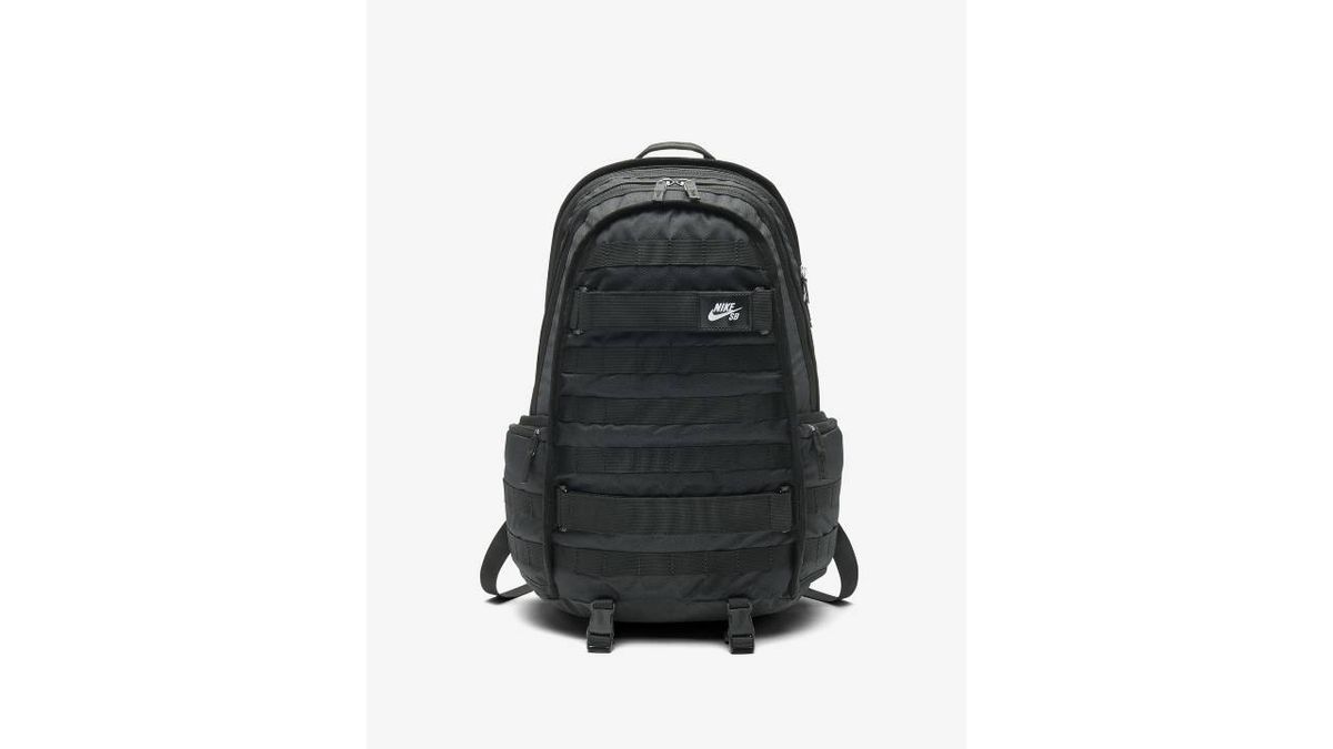 biggest nike backpack