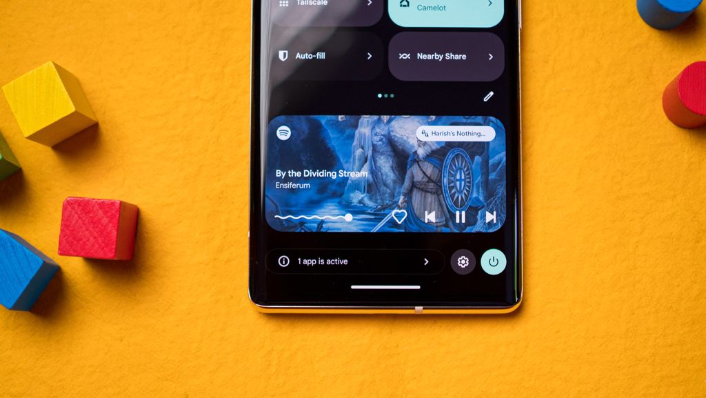 How to see which apps are running from Quick Settings in Android 13 ...