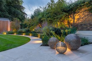 curved garden design by Bowles and Wyer