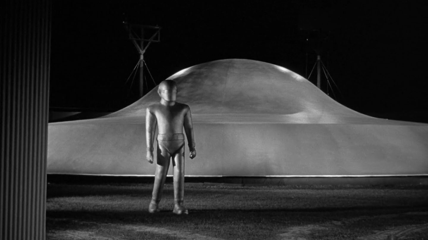 Screenshot from The Day the Earth Stood Still (1951)