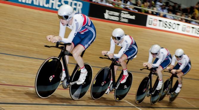 Andy Tennant leads the Great Britain Team Pursuit quarter