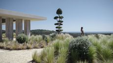 Villa ENSO by ARK Architects in Sotogrande, a luxurious villa with concrete and stone surfaces and swimming pools