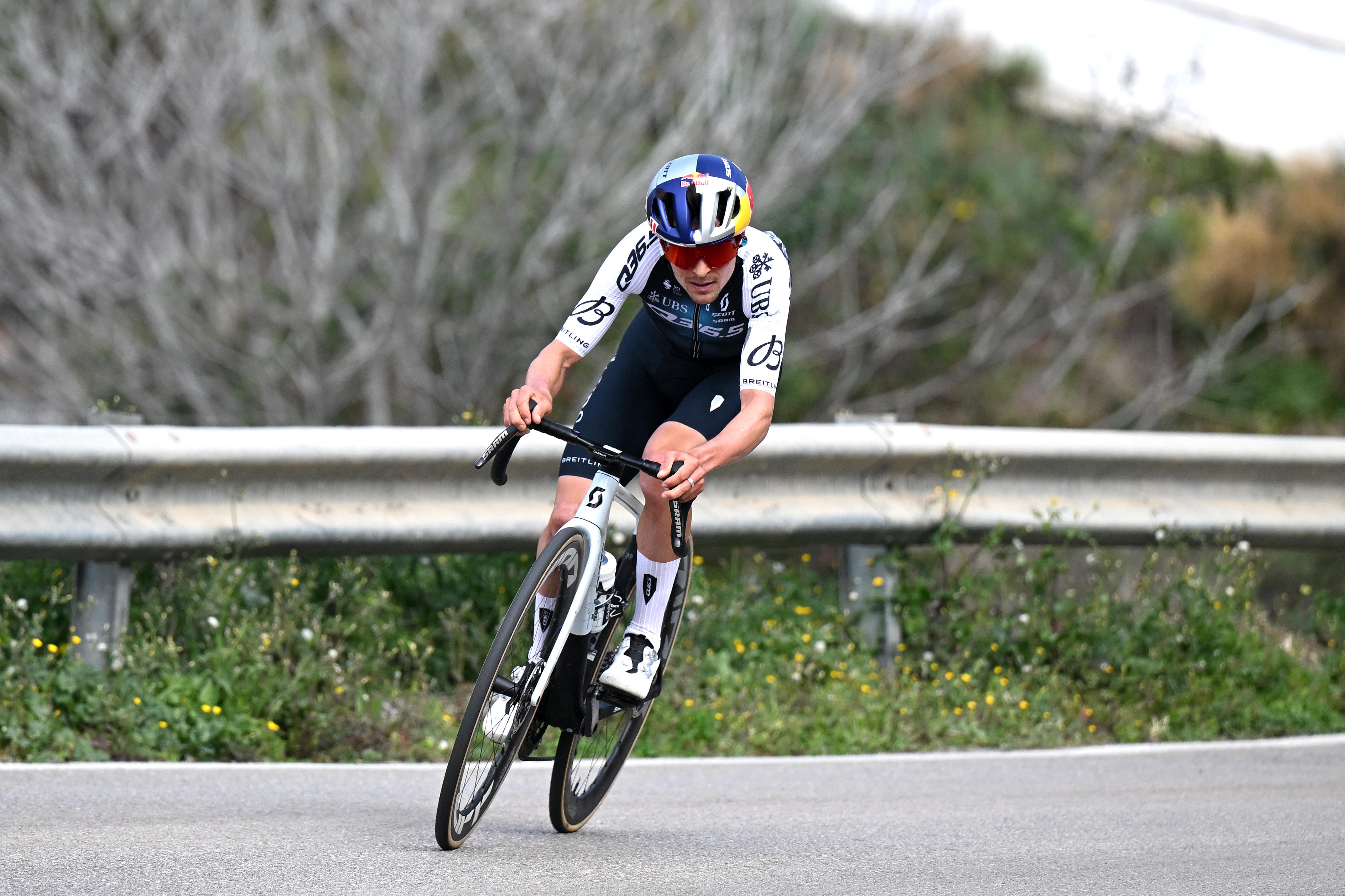 CUEVA DE NERJA SPAIN FEBRUARY 19 Thomas Pidcock of Great Britain and Q365 Pro Cycling Team attacks during the 71st Vuelta a Andalucia Ruta Ciclista Del Sol 2025 Stage 1 a 1626km stage from Torrox to Cueva de Nerja 126m on February 19 2025 in Cueva de Nerja Spain Photo by Szymon GruchalskiGetty Images