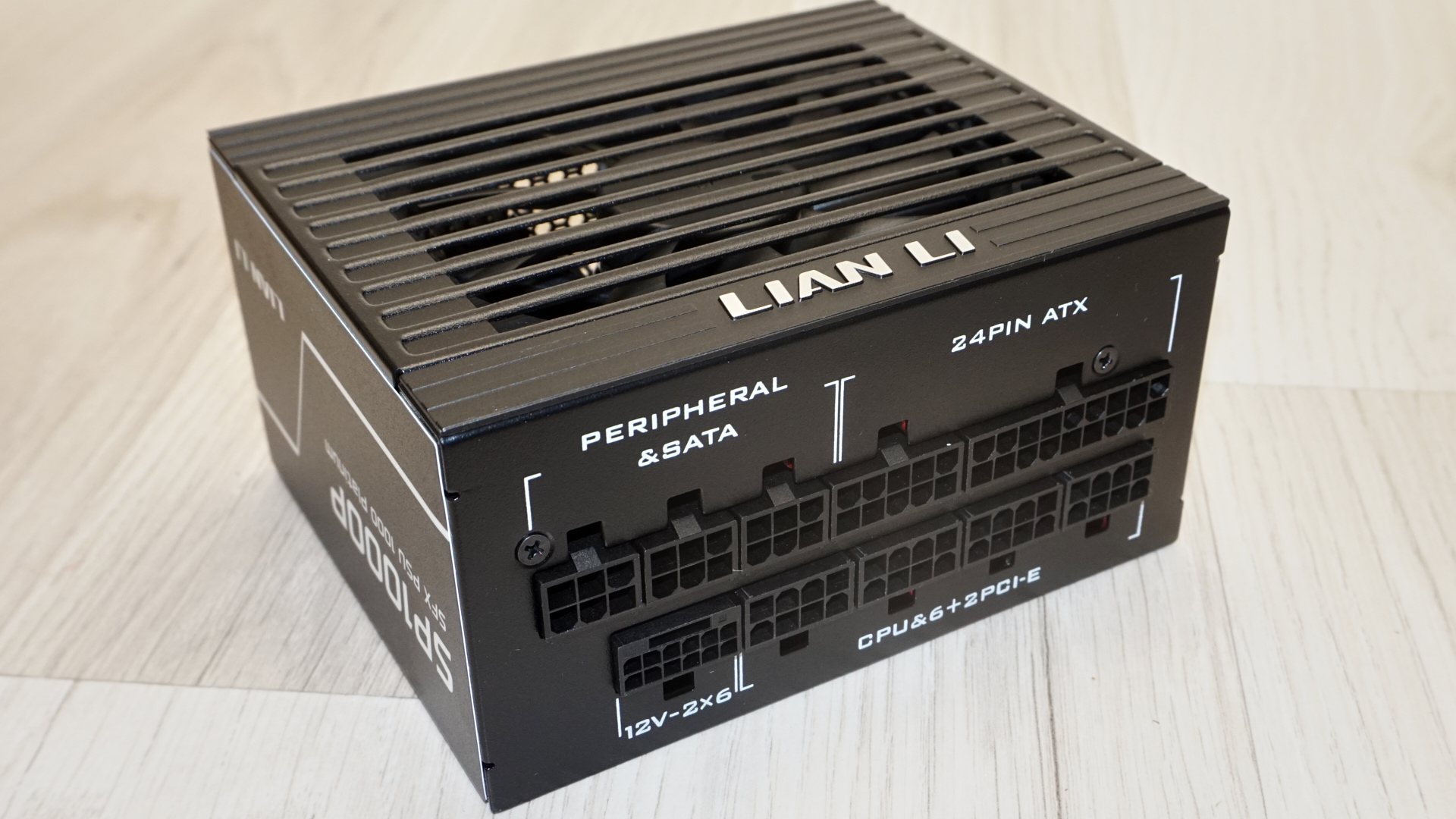 Lian Li SP1000P SFX PSU