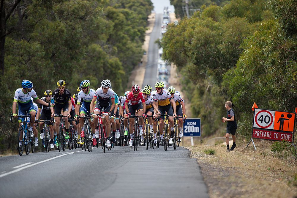 Orica-GreenEdge try to slow the pace
