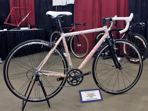 Kopp offers a wide range of paint options for his frames as well, including this 'ode to Jackson Pollack' scheme.