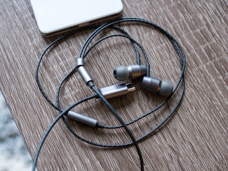Essential Earphones HD headphones
