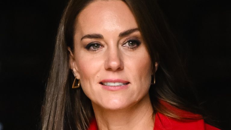 Kate Middleton is “Stressed and Anxious” with Everything That’s