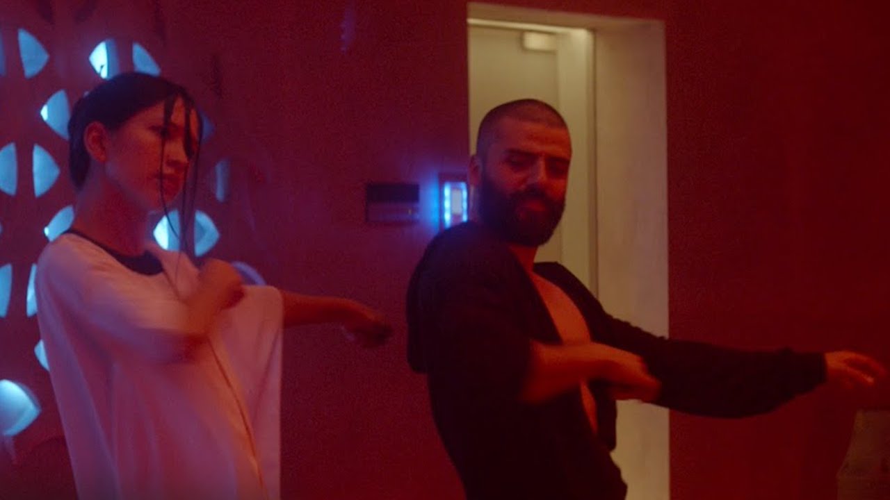 Oscar Isaac dancing in Ex Machina