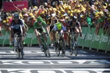 Peter Sagan throws his bike but Mark Cavendish gets the win