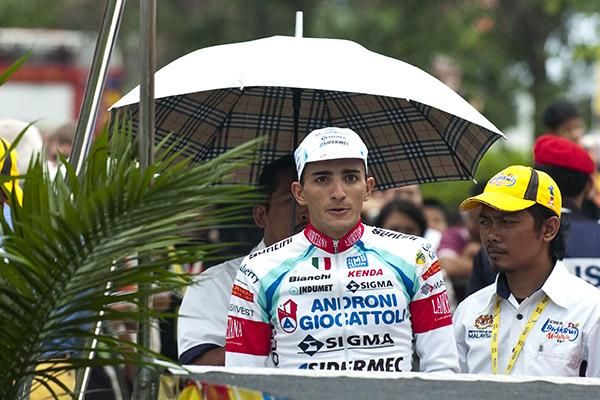 Jonathan Monsalve (Androni Giocattoli) will go into the final stage in Kuala Lumpur with a tour lead of five seconds from Le Tua's Libardo Nino Corredor.