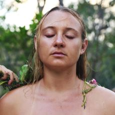 Human, Lip, Hairstyle, Skin, Joint, People in nature, Organ, Beauty, Muscle, Neck, 