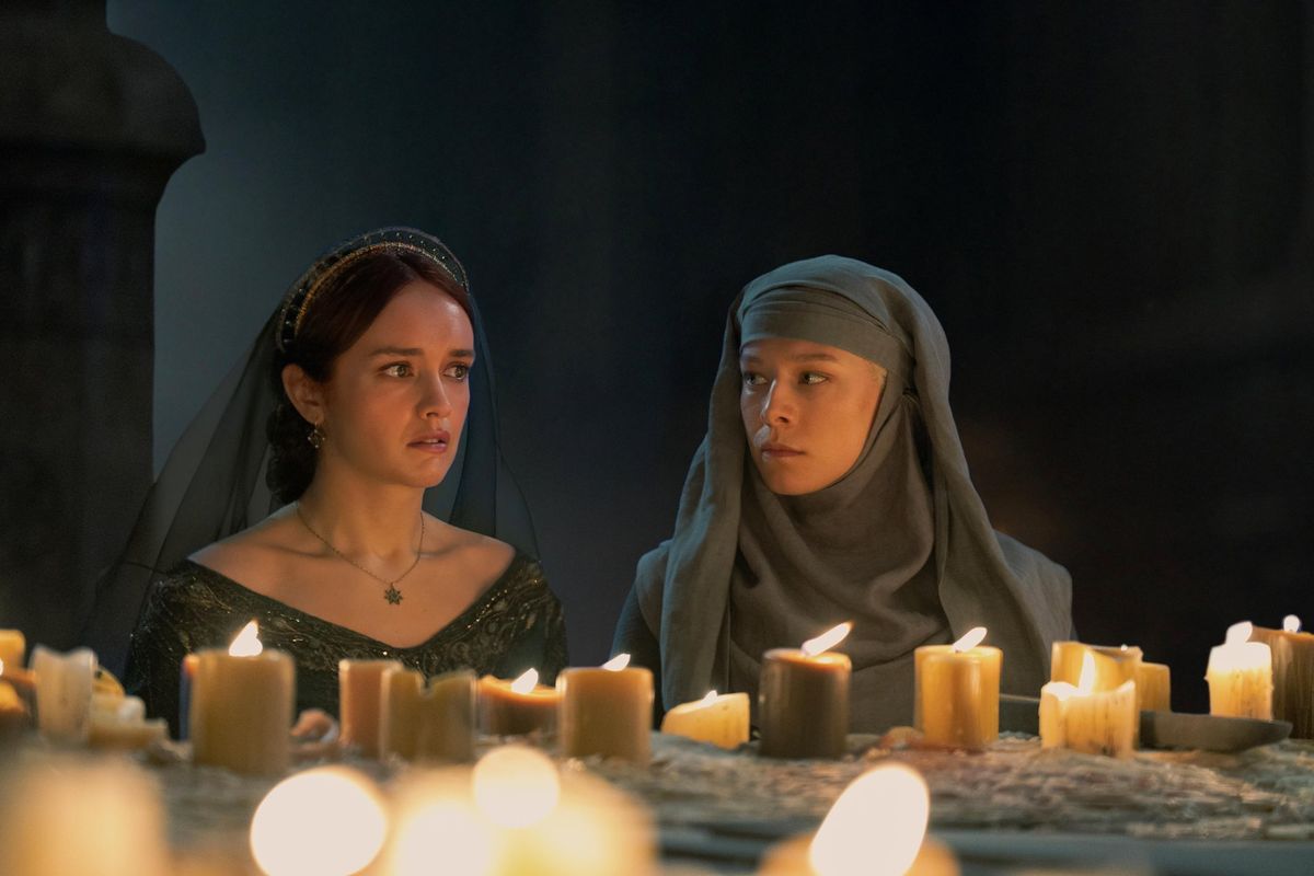 Alicent Hightower (Olivia Cooke) and Queen Rhaenyra (Emma D&#039;Arcy)