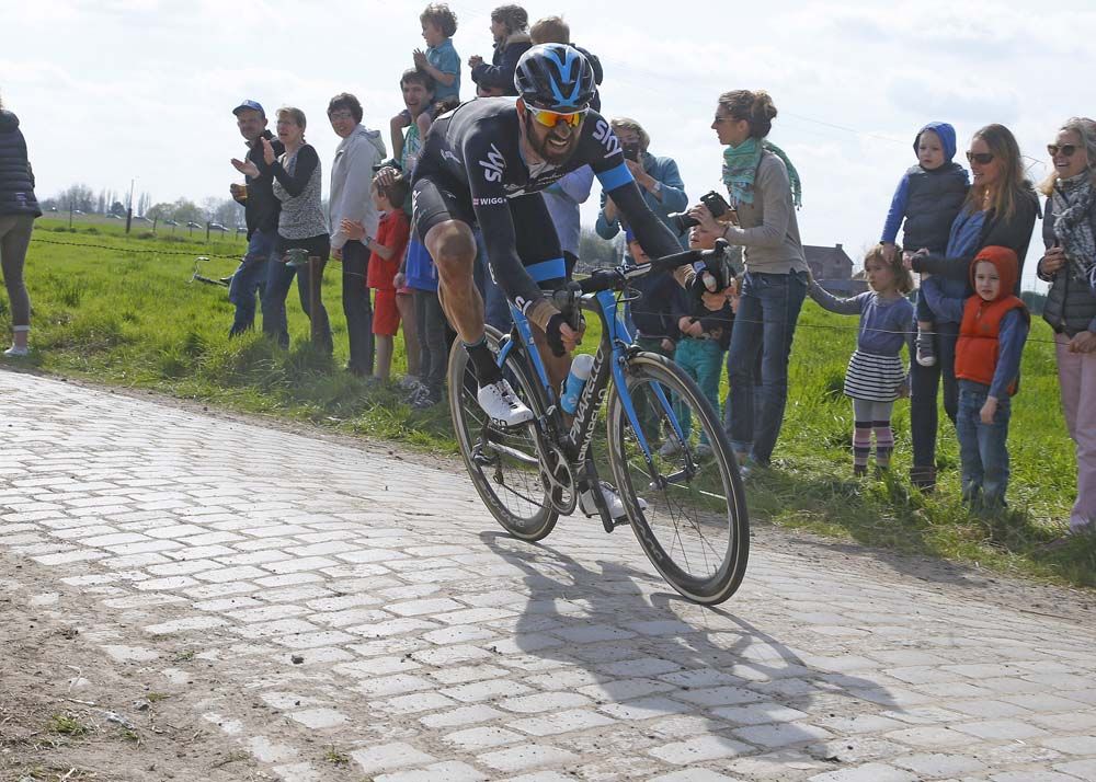 Bradley Wiggins (Tram Sky) on the attack