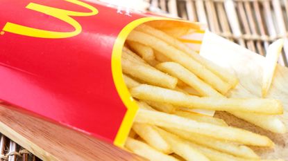 French fries, Junk food, Fast food, Fried food, Side dish, Food, Kids' meal, Dish, Cuisine, American food, 