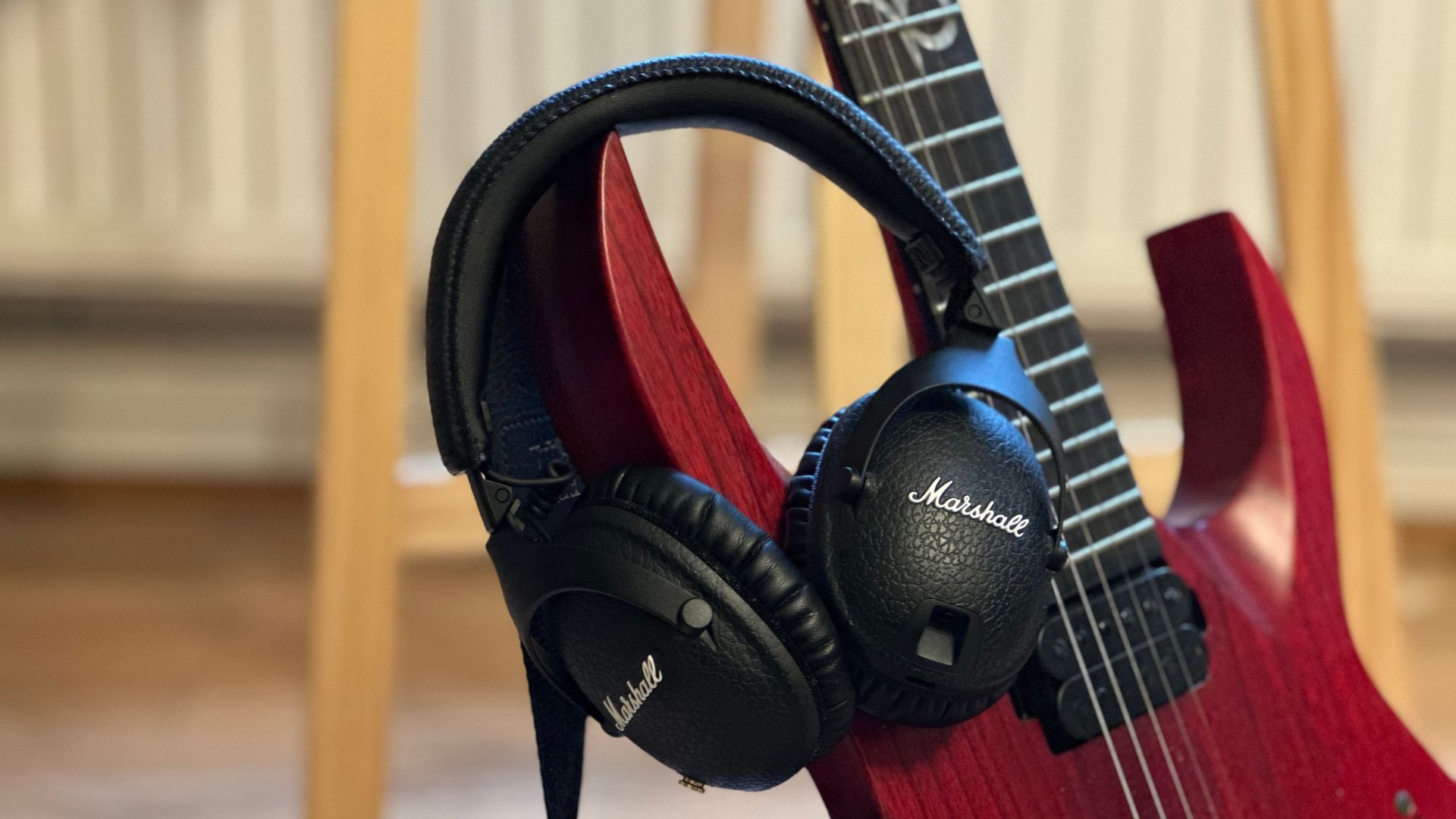 I Absolutely Love and Hate The Marshall Monitor Bluetooth Headphones 