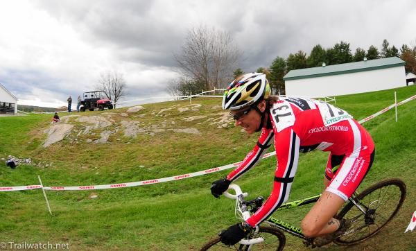 Lyne Bessette (Cyclocrossworld.com) riding in third place.