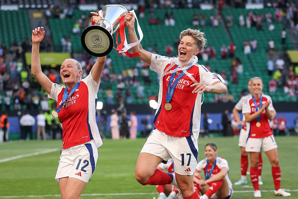 Luna Hurtig and Frida Maanum celebrating with Women's Champions League
