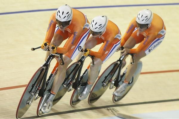 The Dutch women's pursuit team