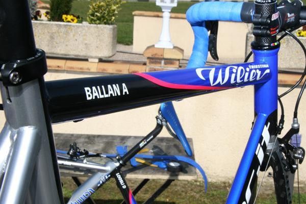 An slightly oversized top tube.