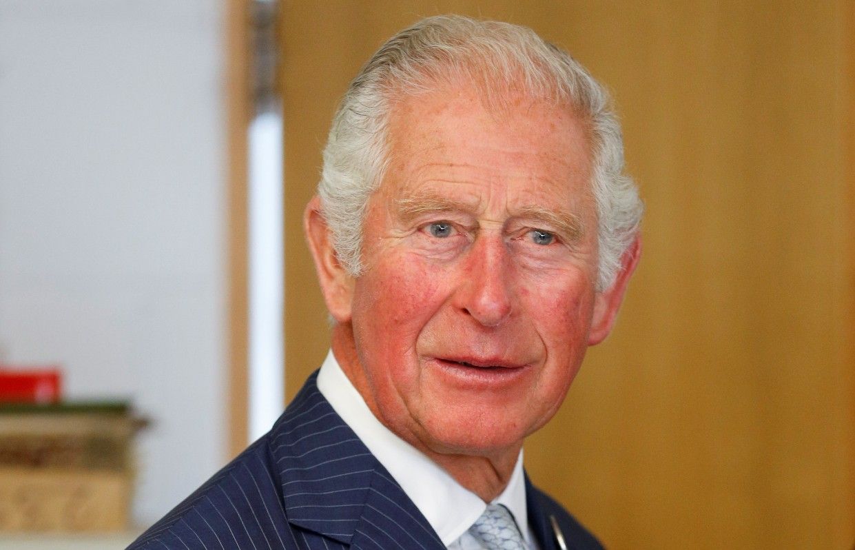 Prince Charles, Prince of Wales looks at products at Jodrell Laboratory at The Royal Botanic Gardens in Kew on September 28, 2021