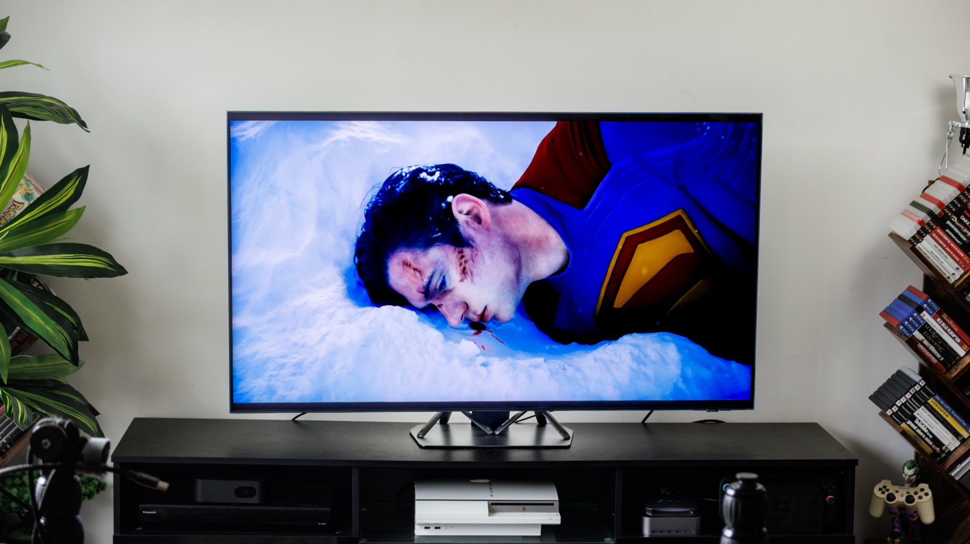 Samsung QN90F Neo QLED TV in a living room