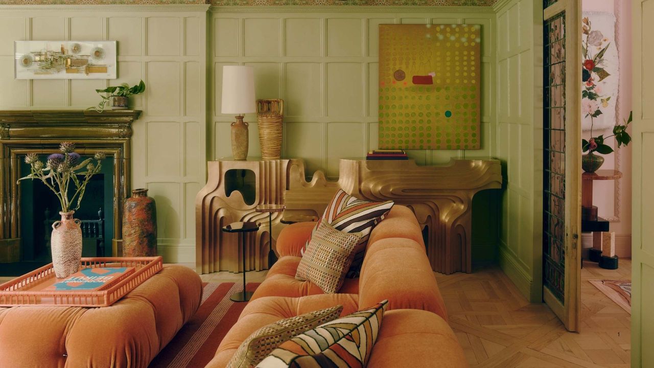 4 Risky Color Choices Interior Designers Wish More People Had the Guts to Make — Including a "Revolting" Green