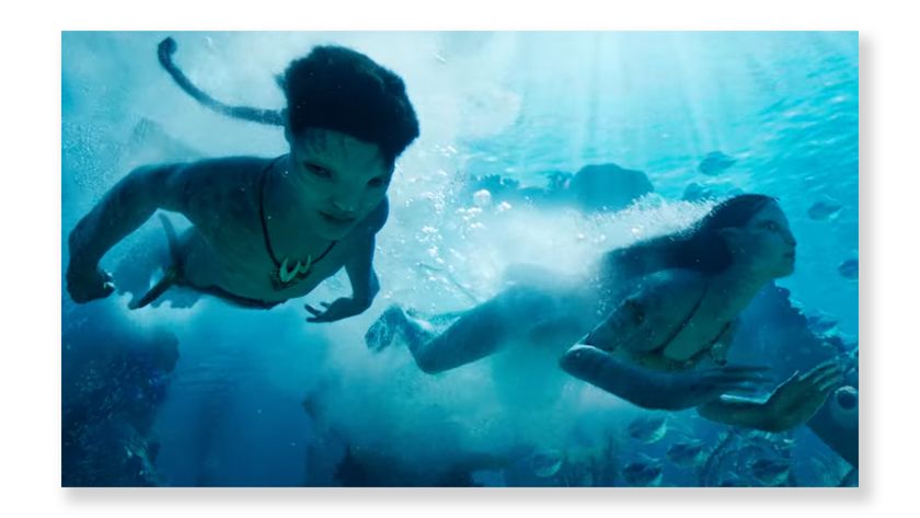 Two Avatar characters swimming underwater