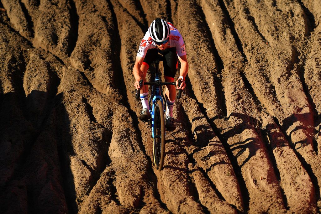 ZONHOVEN BELGIUM OCTOBER 24 Eli Iserbyt of Belgium and Team Pauwels Sauzen Bingoal competes during the 25th Zonhoven UCI CycloCross Worldcup 2021 Mens Elite CXWorldCup UCIcyclocrossWC zonhoven on October 24 2021 in Zonhoven Belgium Photo by Luc ClaessenGetty Images