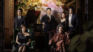 Han Sang-il (Yoon Je-moon), Oh Wan Soo (Kim Ha Neul), Seo Do Yoon (Rain), Park Mi-ran (Seo Yi-sook), Jang Tae-ra (Ki Eun-sae) and Kim Yong-guk (Jung Gyu-woon) pose for a family portrait in Red Swan