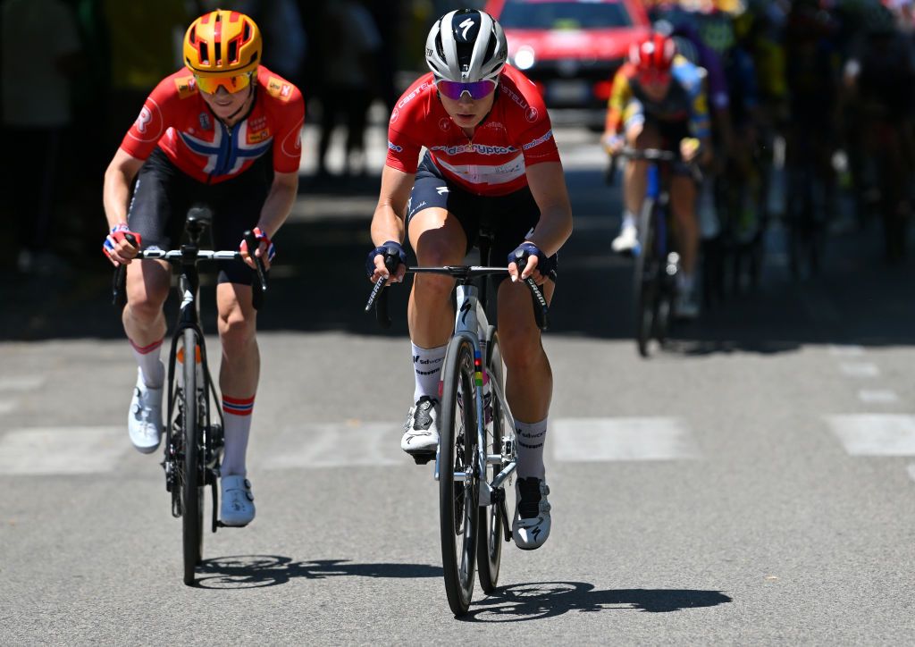 CHIETI ITALY JULY 12 LR Rebecca Koerner of Filand and Team UnoX Mobility and Lotte Kopecky of Belgium and Team SD Worx Protime Red Sprint Jersey attack during the 35th Giro dItalia Women 2024 Stage 6 a 159km stage from San Benedetto del Tronto to Chieti 330m UCIWWT on July 12 2024 in San Benedetto del Chieti Italy Photo by Luc ClaessenGetty Images