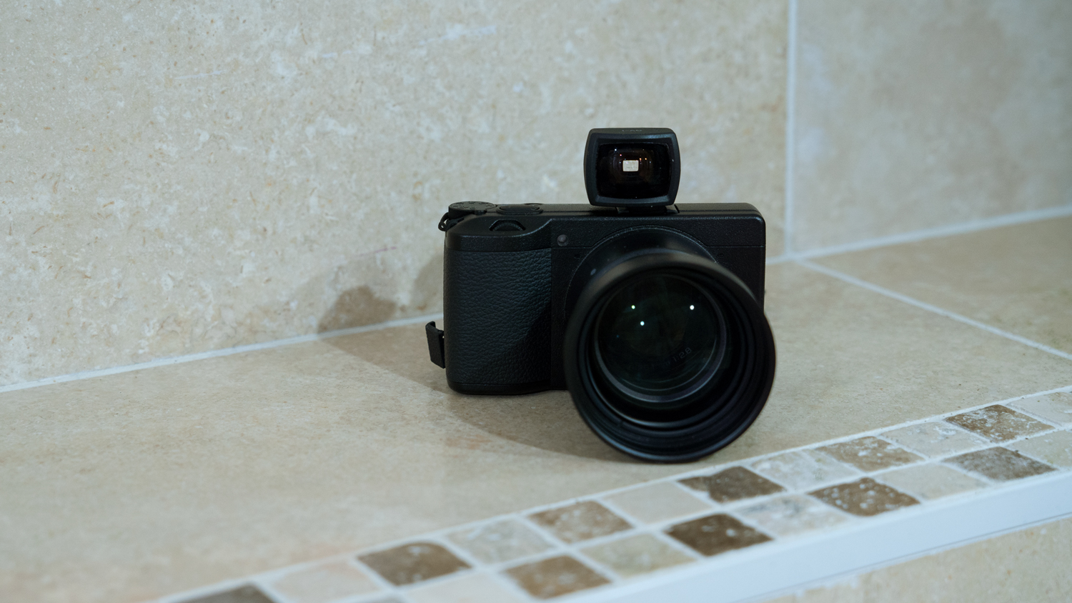 Ricoh GR III x