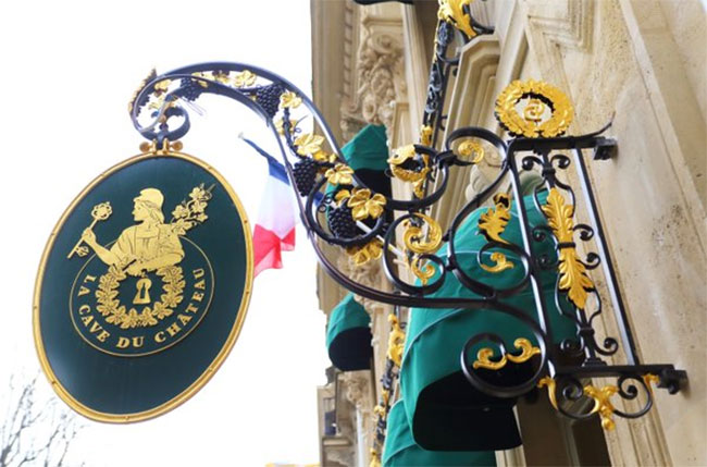 Haut-Brion, Le Clarence, in Paris.