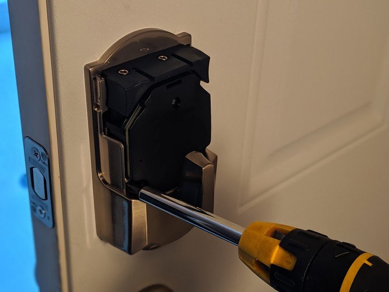 Schlage Endcode getting installed