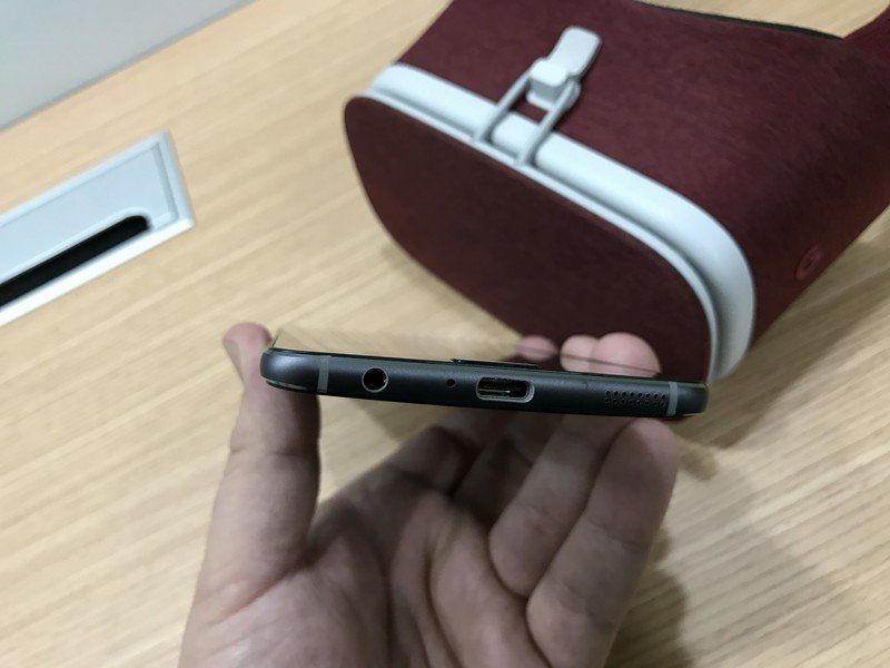 ASUS ZenFone AR