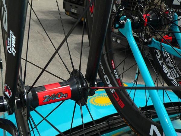 &hellip;to DT Swiss hubs instead of the stock Easton units.