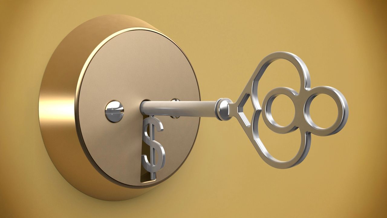 MoneyWireDaily — I'm a Financial Planner: If You're Too Rich for a Roth, Consider a Mega Backdoor Roth (This Is How It Works)